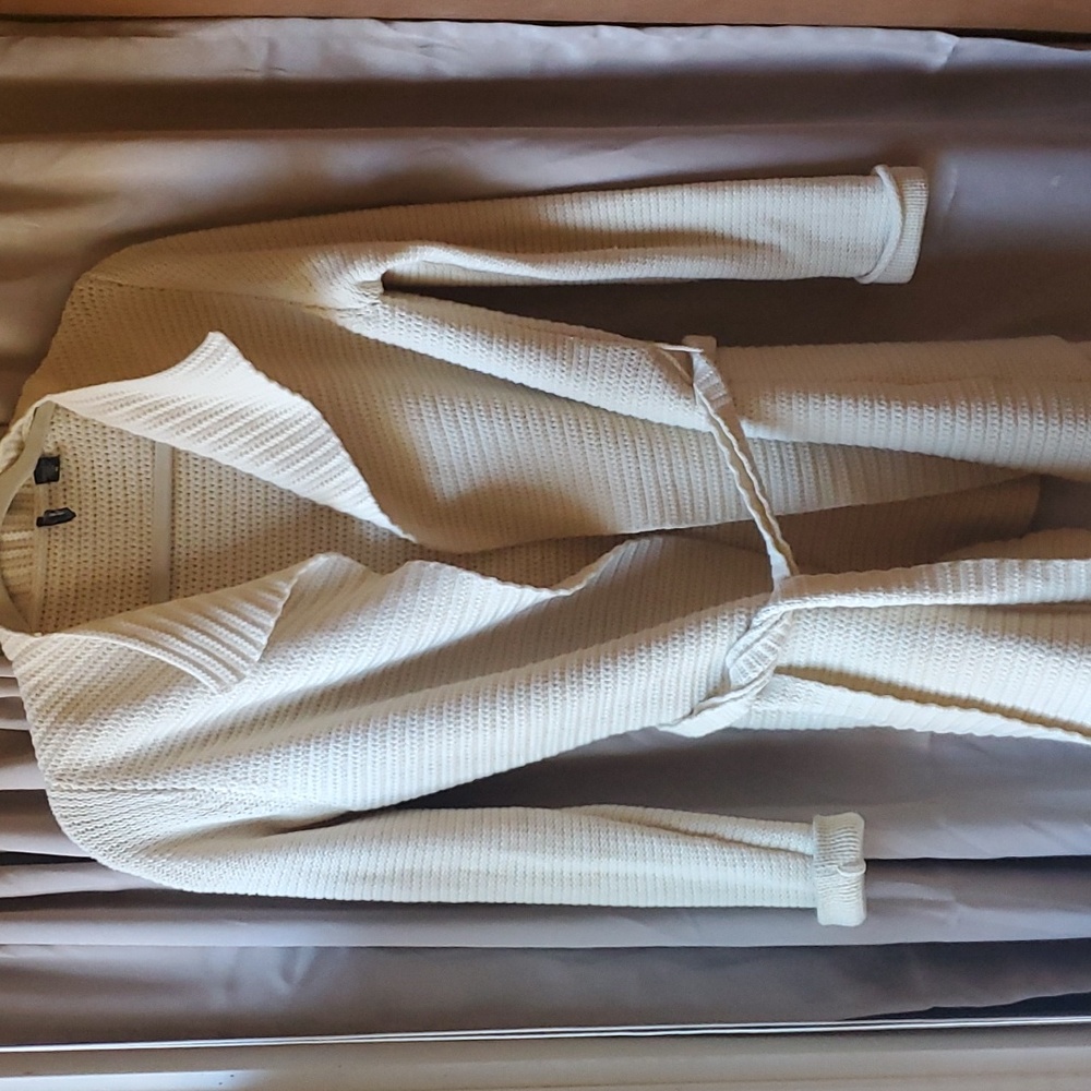 Isda & co  Is cream-colored wool belted Cardigan